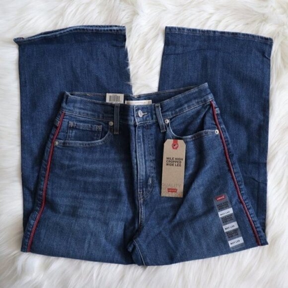 NWT Levi's Mile High Rise Wide Leg Cropped Jeans Size 27 Dark Wash Denim - Picture 4 of 9